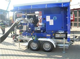 拖車式移動(dòng)泵系統(tǒng) 拖車式移動(dòng)泵系統(tǒng)