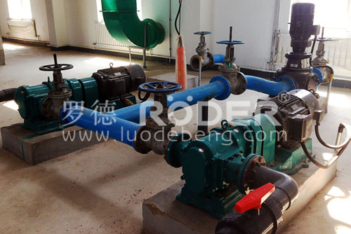 離心機(jī)進(jìn)料泵1 (2).jpg 離心機(jī)進(jìn)料泵1 (2).jpg